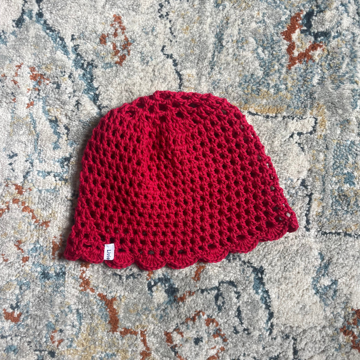 Le bonnet « Méloë » - Cerise