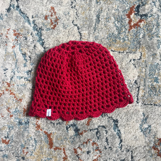 Le bonnet « Méloë » - Cerise
