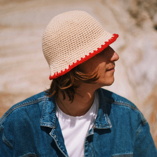 Le Chapeau - Rouge
